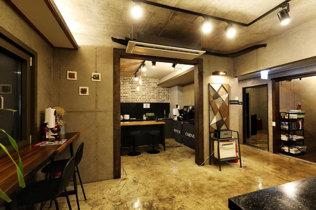 Cornerstone Hotel ซอกวีโพ ภายนอก รูปภาพ